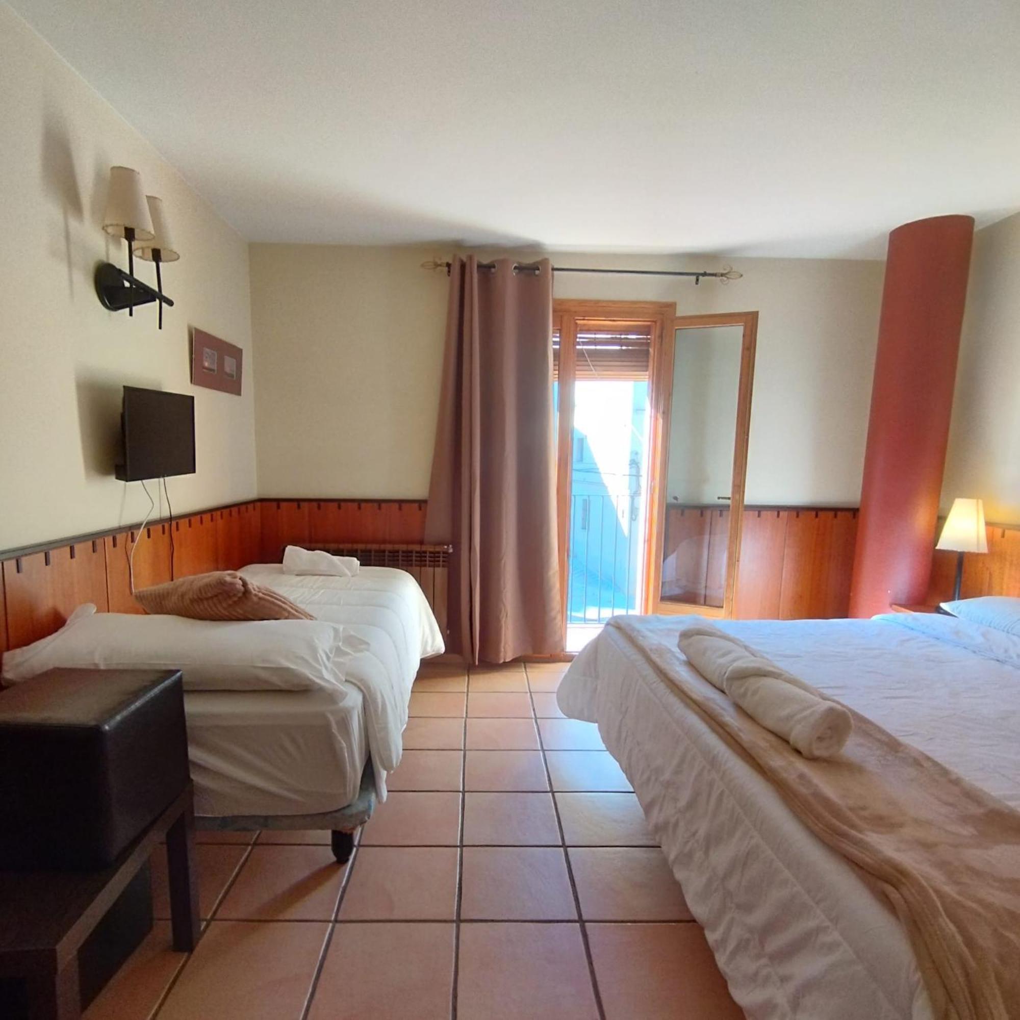 Hostal Tastavins Peñarroya de Tastavins Zewnętrze zdjęcie